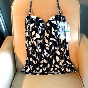 Anne Cole Signature Swim Top. L. Black and White.